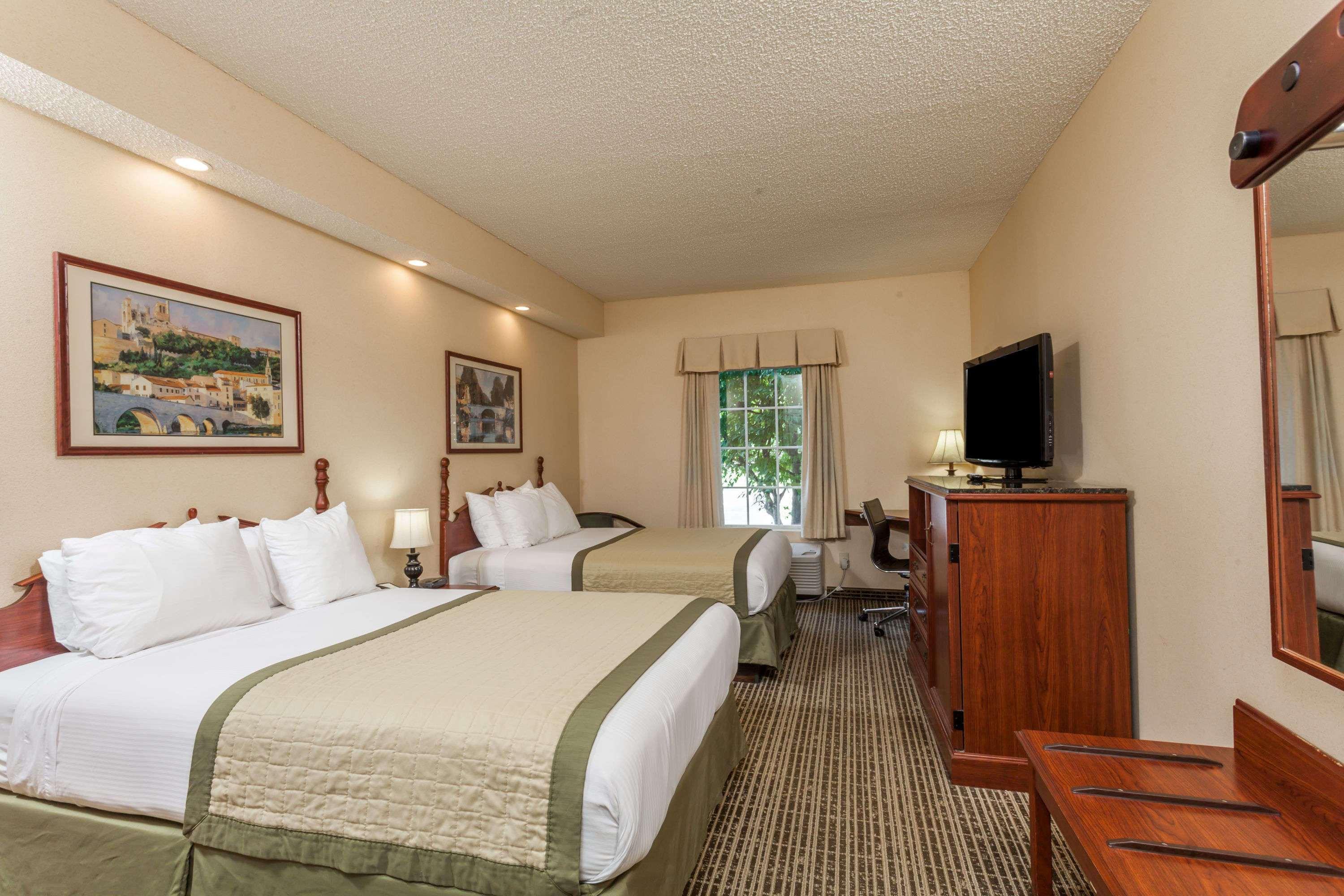 Baymont By Wyndham Columbia Maury Hotel Ngoại thất bức ảnh